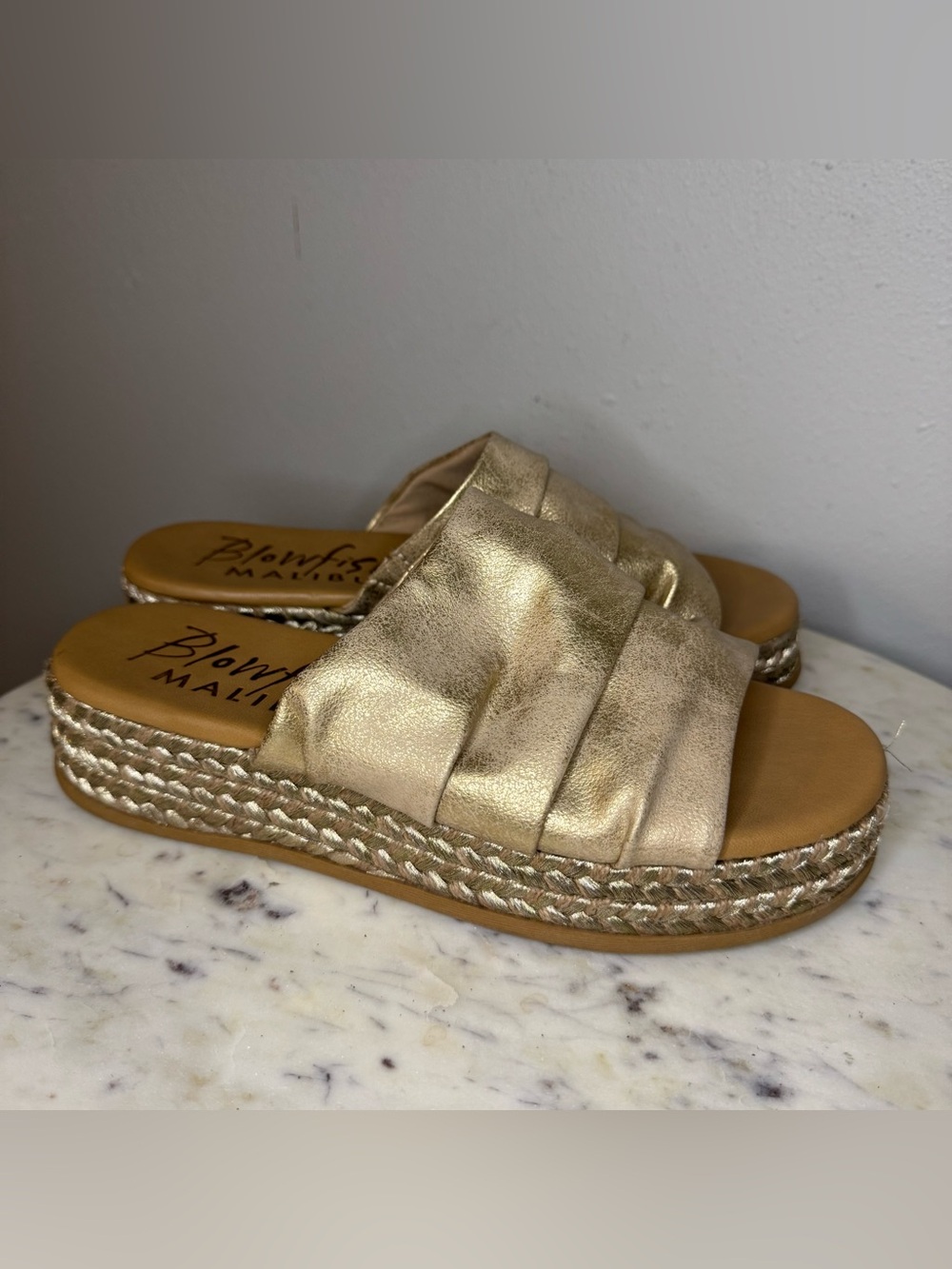 Blowfish Sandals Size 7.5 M
Platform gold shoes vegan leather